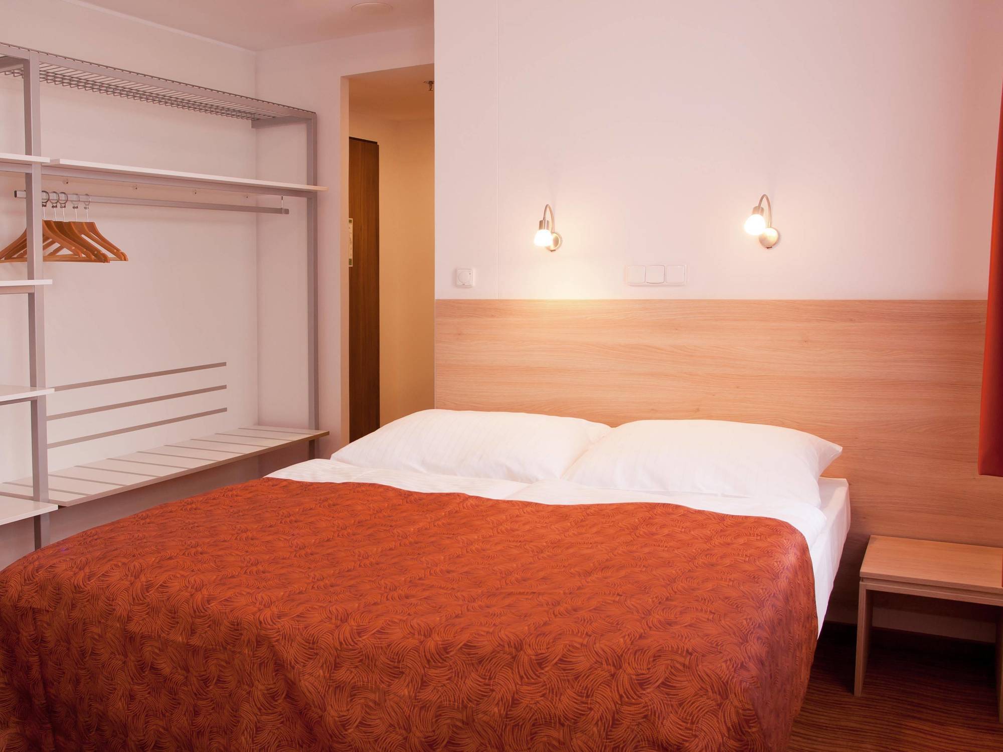 Otel Ambiance 4*