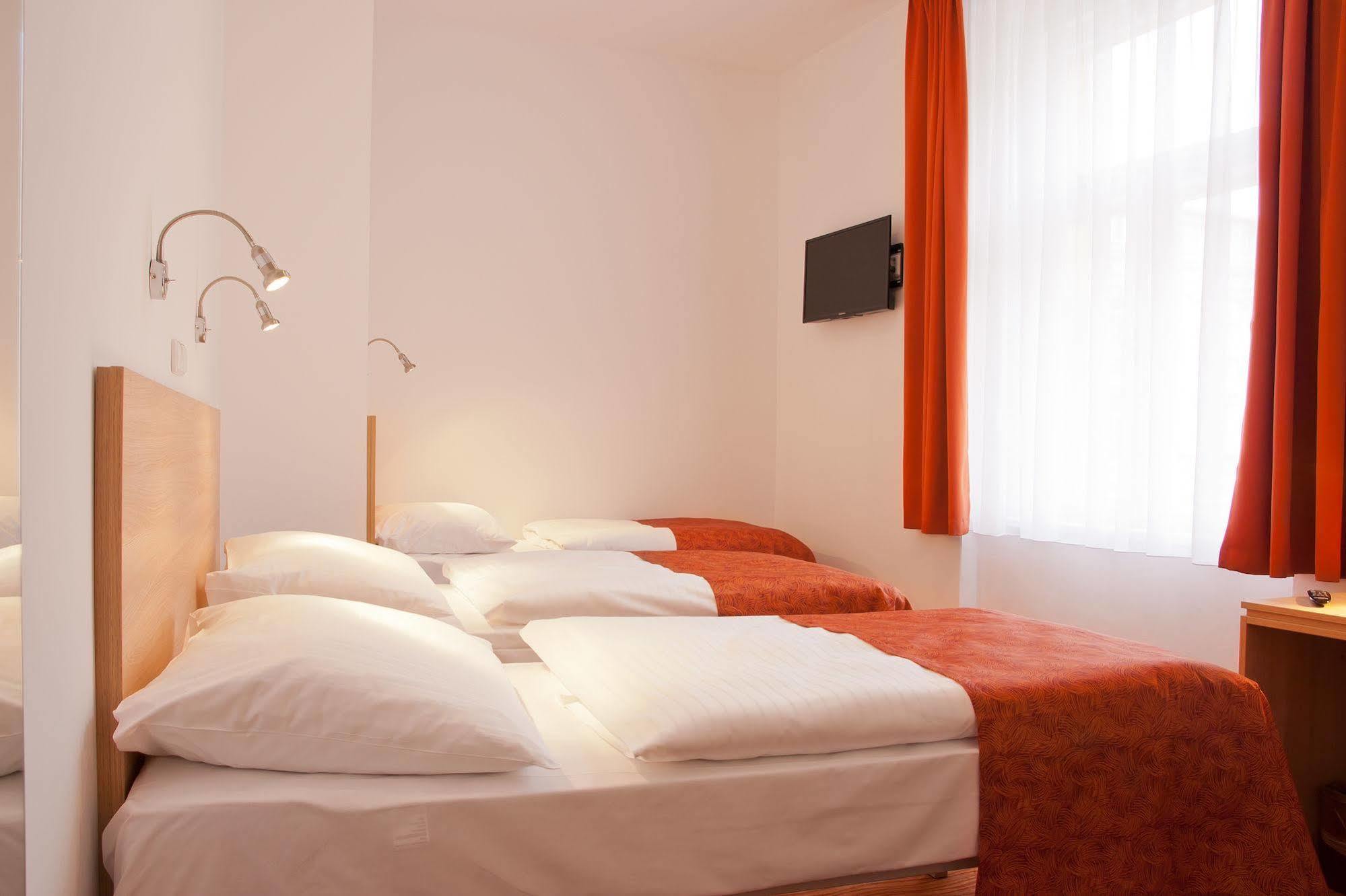 Otel Ambiance 4*